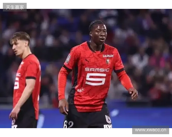 卫报记者：曼联考虑加强对雷恩前锋梅特的追求，身价3000万欧左右