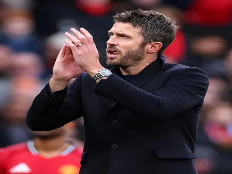 记者:曼联将同步推进新帅遴选,若卡里克战绩出色也会成为候选